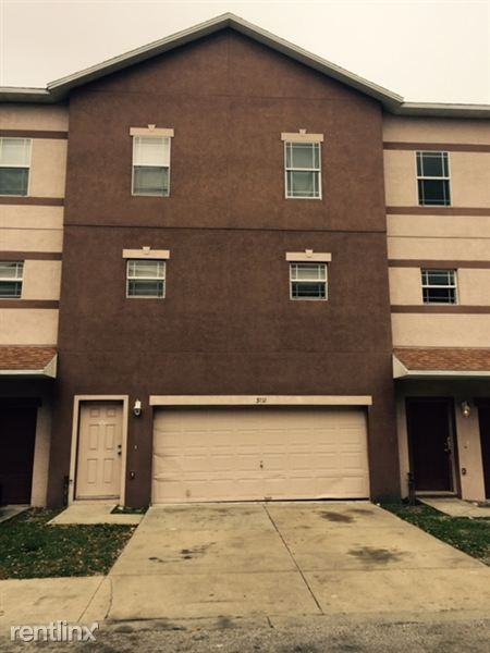 Tampa Commons Townshome - Photo 2 of 14