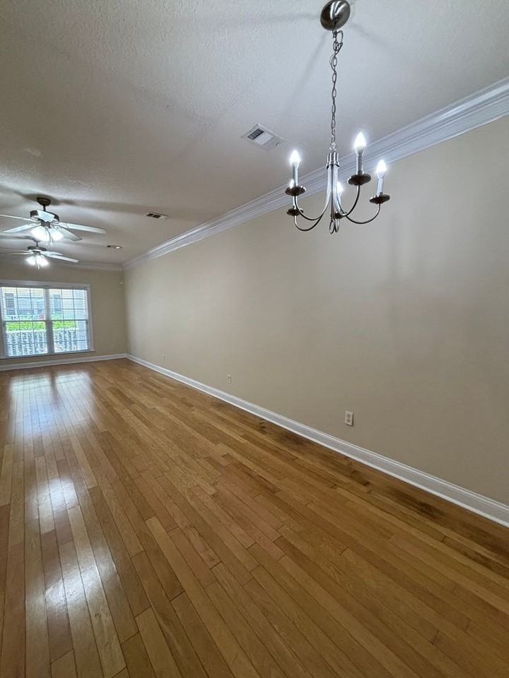 500 Bradwell St Apt D - Photo 6 of 18