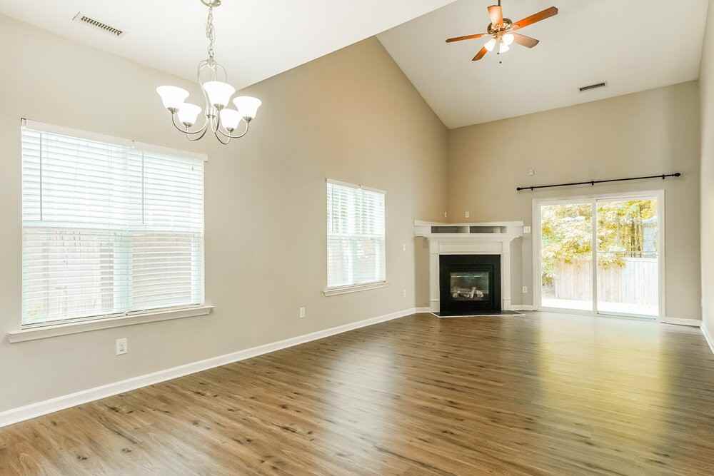 636 Smithridge Way - Photo 6 of 17
