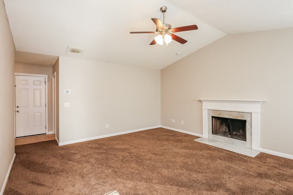 2120 Crown Park Dr - Photo 3 of 16