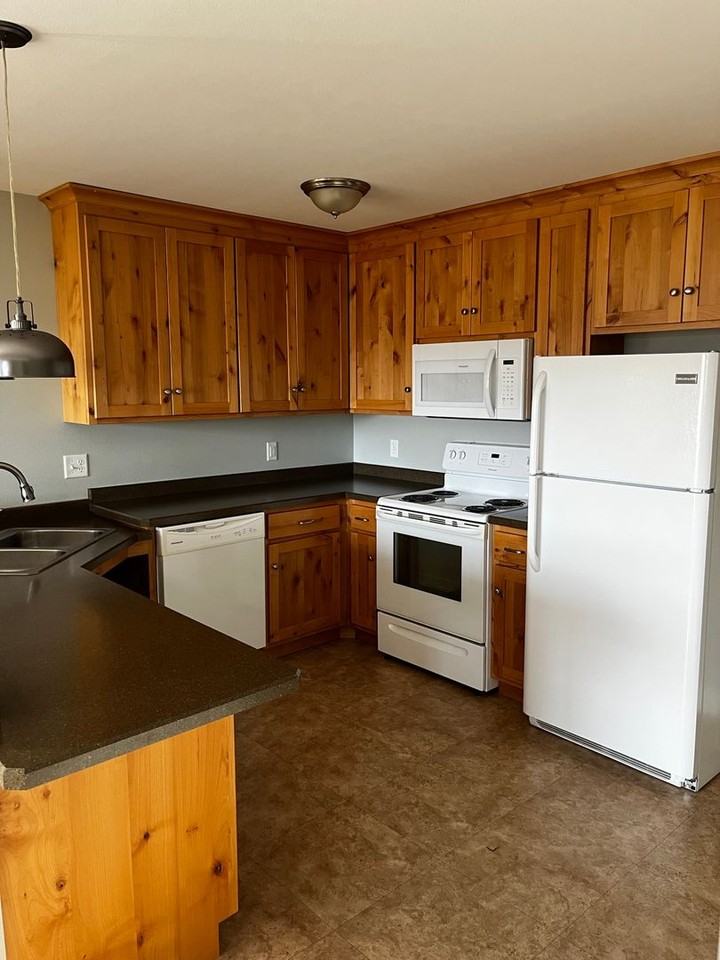 308 College Circle - Photo 2 of 25