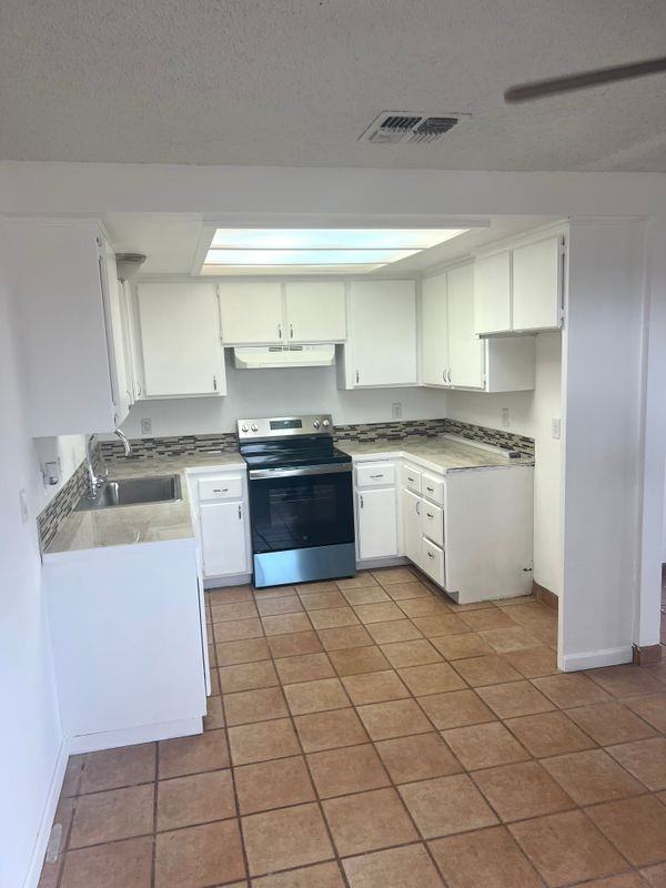 58573 Sunflower Dr - Photo 3 of 5