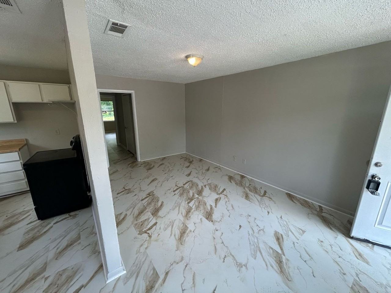 4124 Kernack Street - Photo 2 of 14