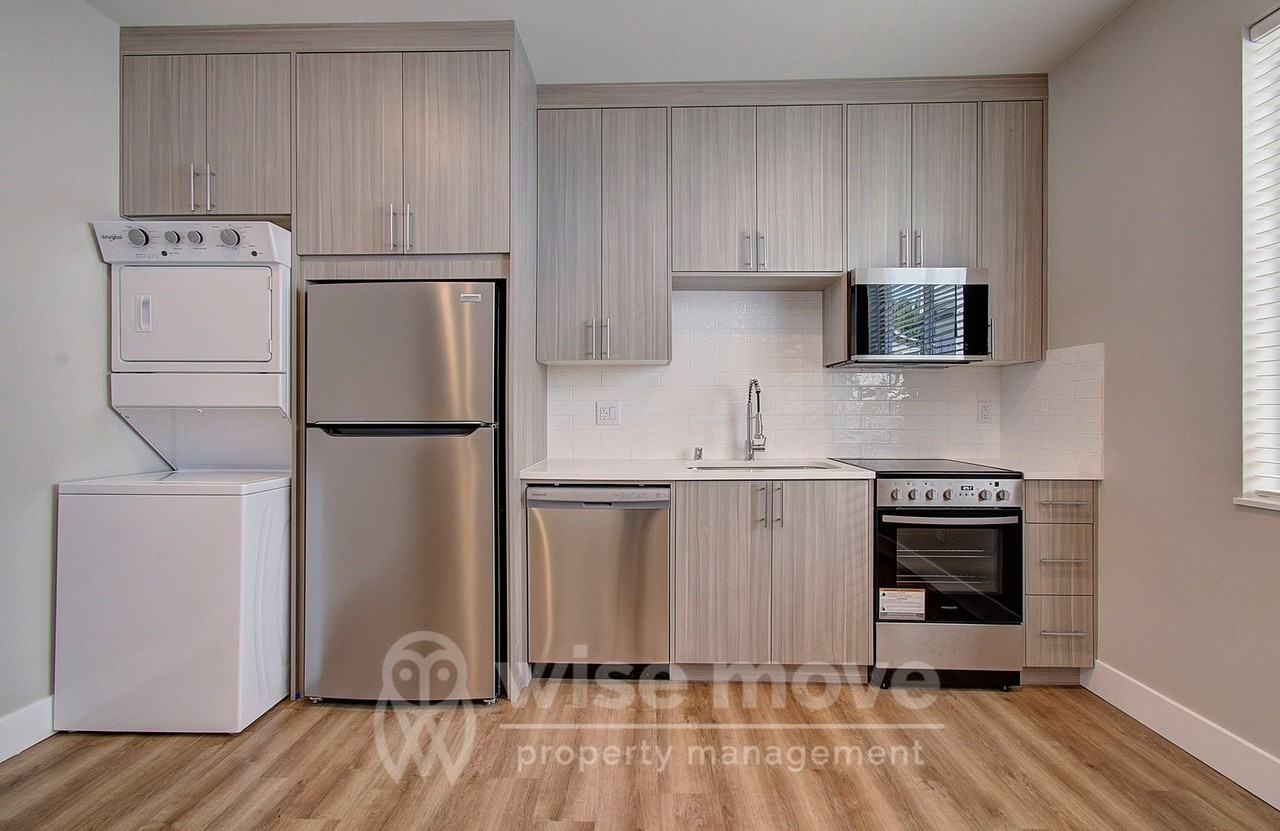 1307A N Garrison Rd - Photo 6 of 9