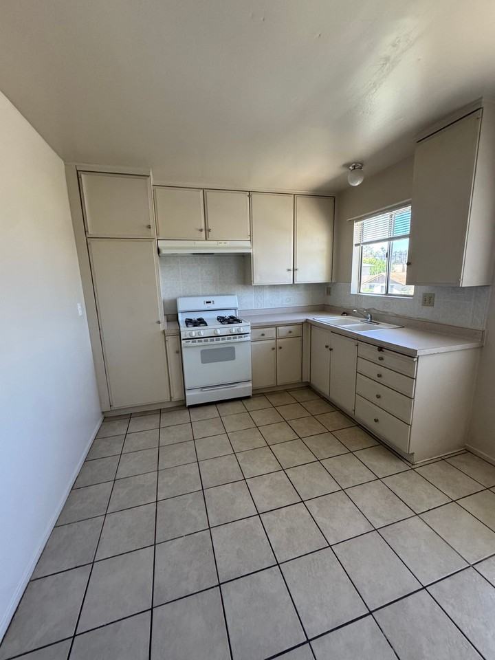 25230 La Mar Rd. - Photo 4 of 12