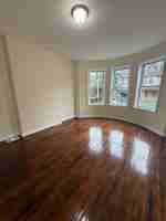 featured image of 141 Chambers St