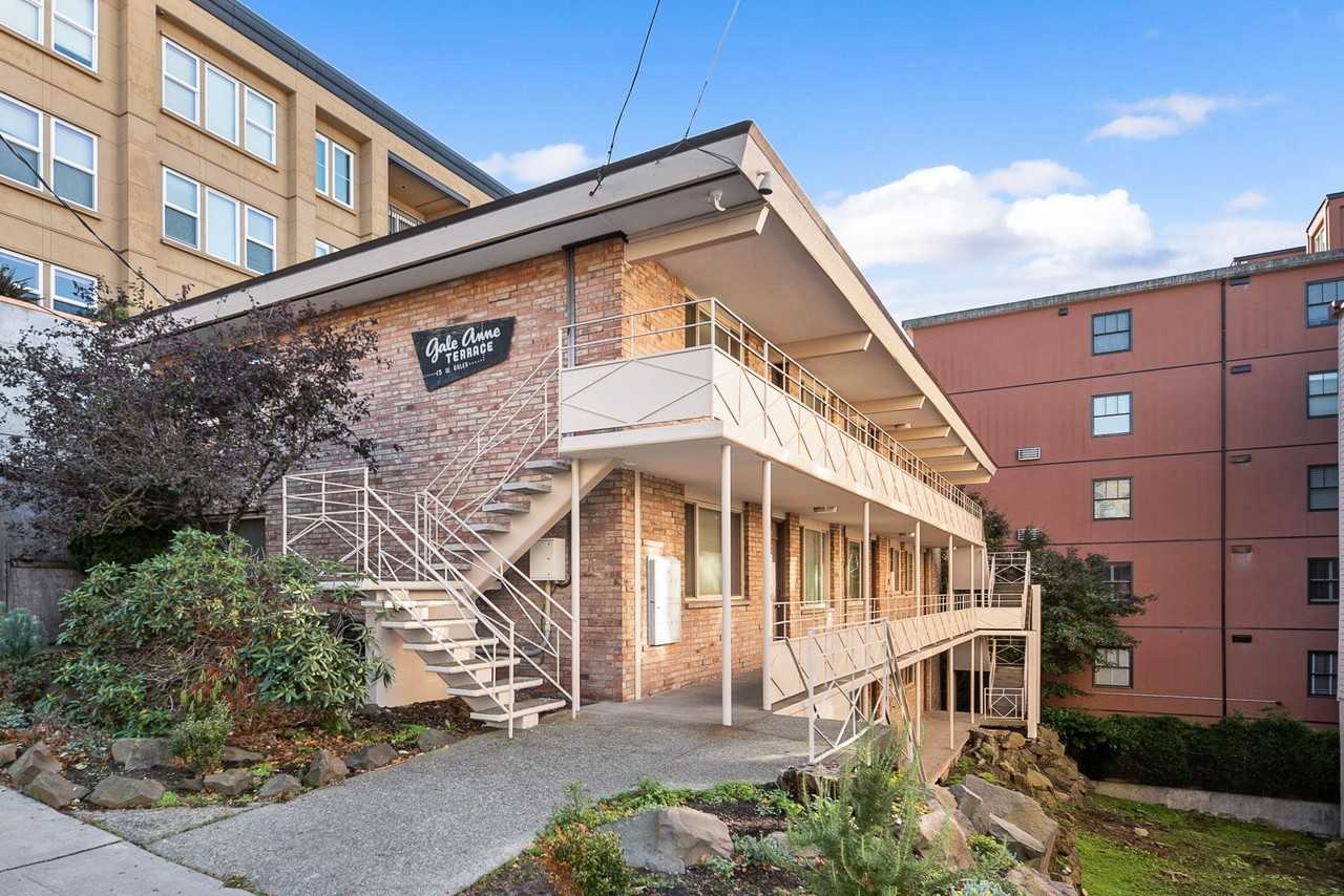 Gale Anne Terrace Apartments - Photo 3 of 8