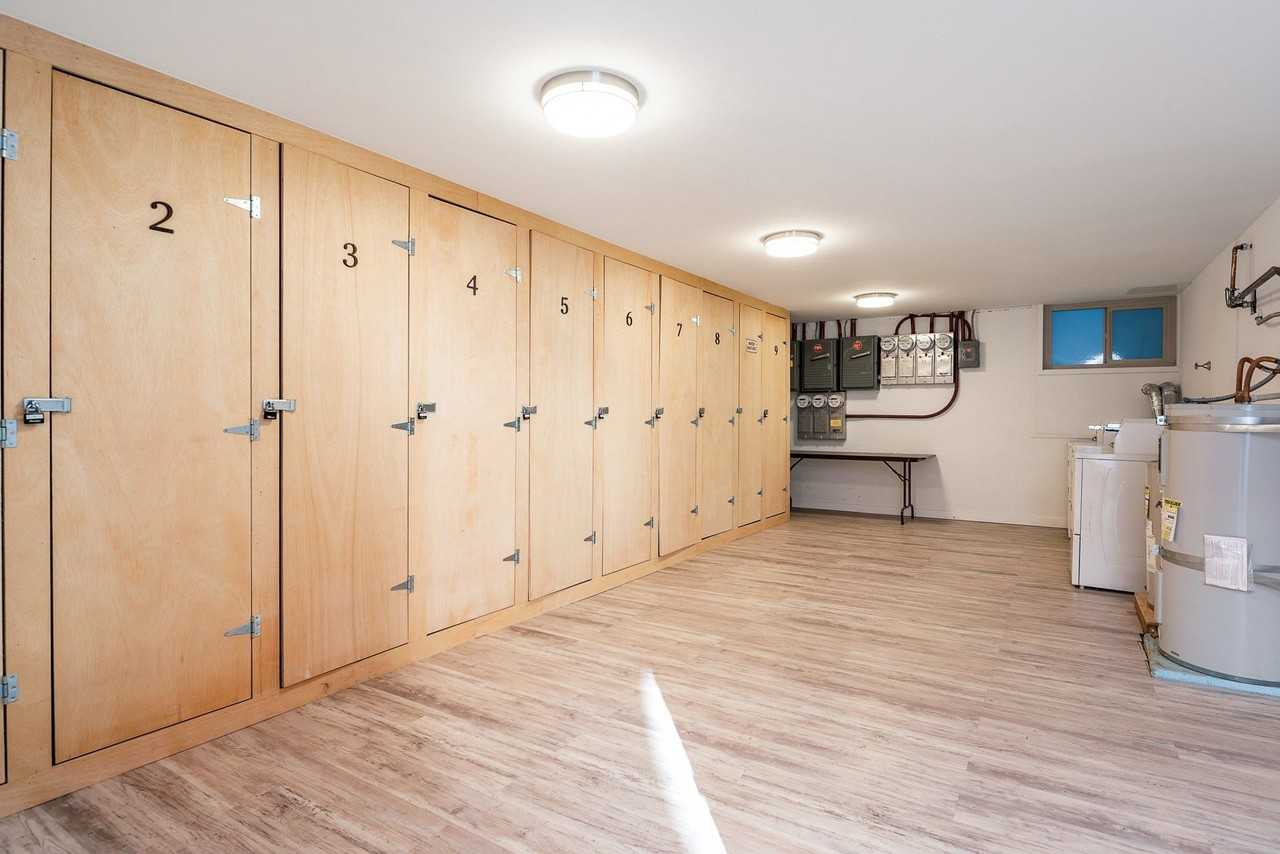 Gale Anne Terrace Apartments - Photo 6 of 8