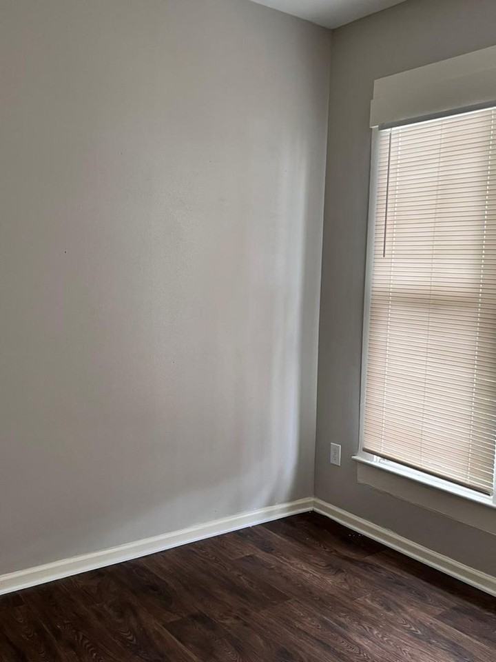 1405 Main Ave - Photo 5 of 11