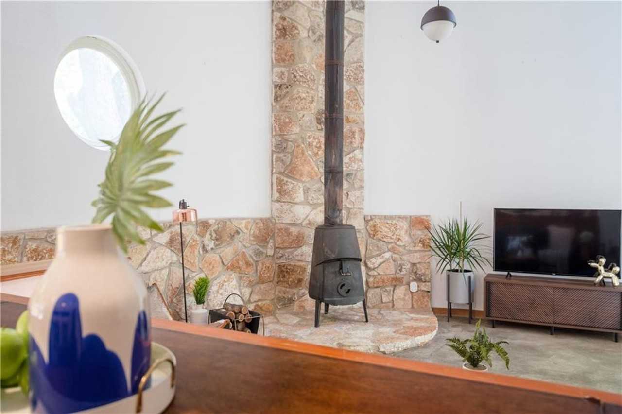 2011 Alameda Dr - Photo 3 of 20