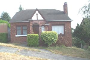 featured image of 1015 W Fulton St