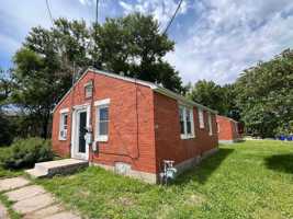 featured image of 1804 N Madison St