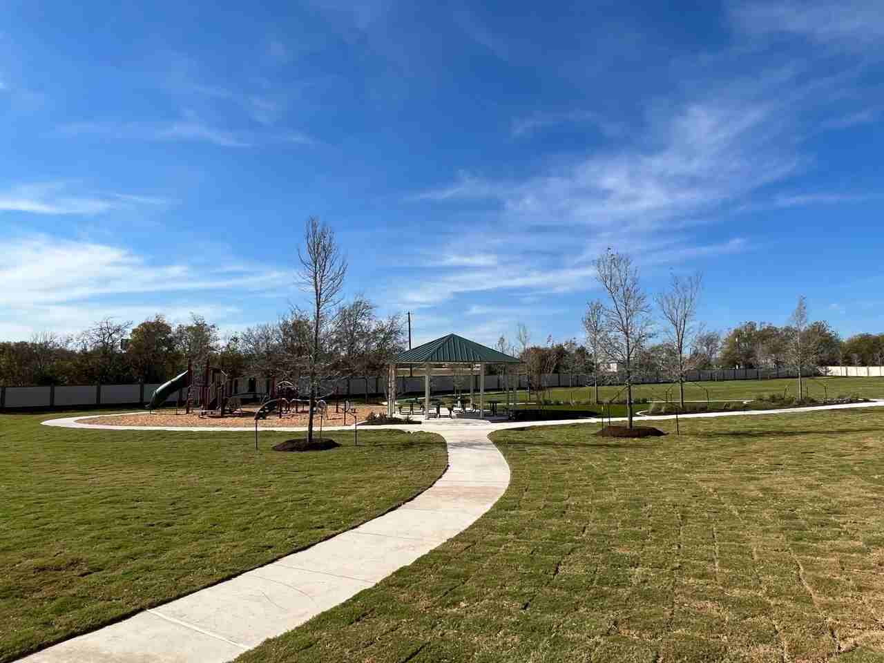 364 Crescent Park Dr - Photo 4 of 27