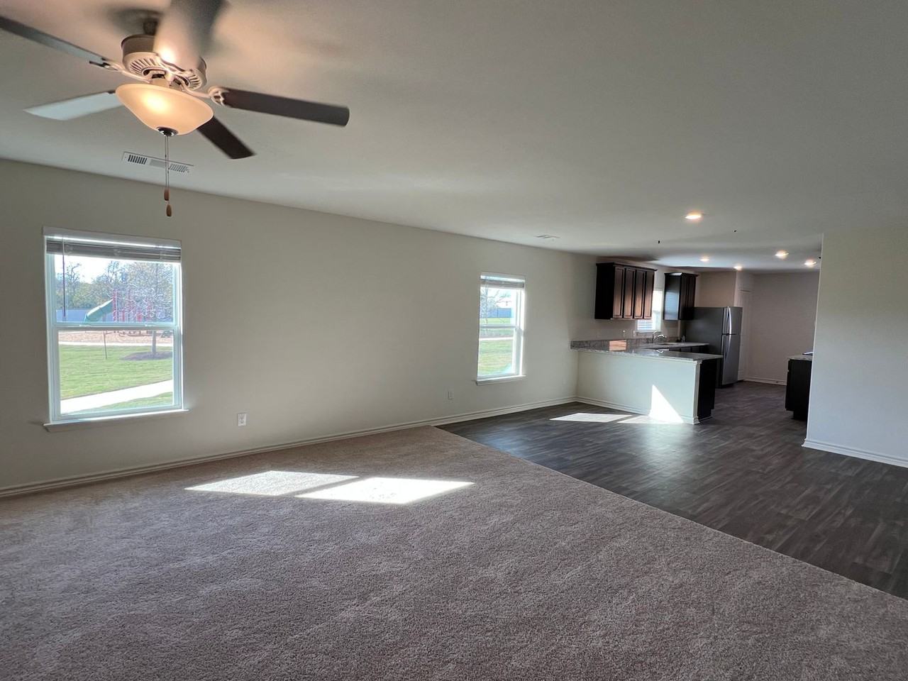 364 Crescent Park Dr - Photo 7 of 27