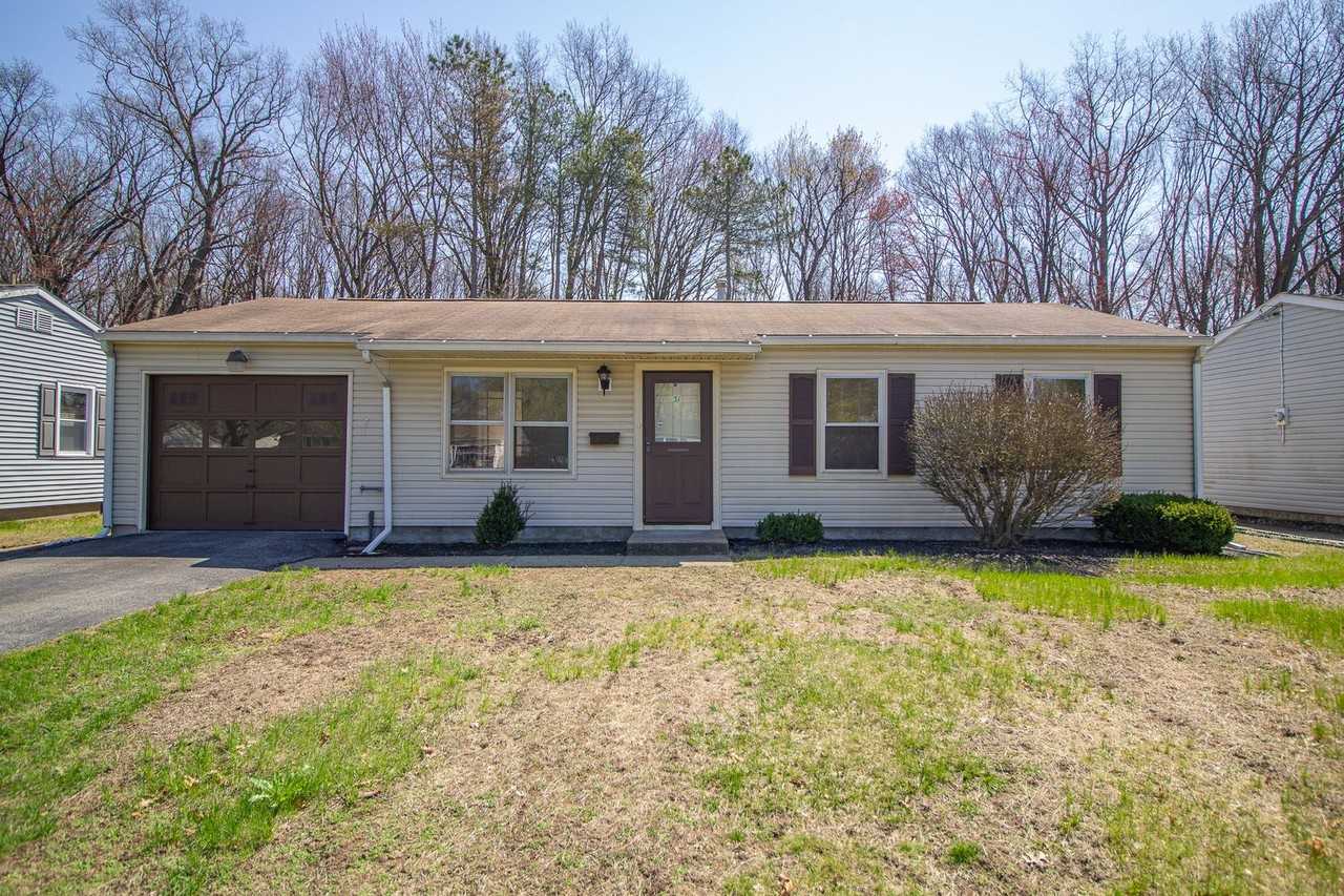 31 Mildred Ln - Photo 2 of 16