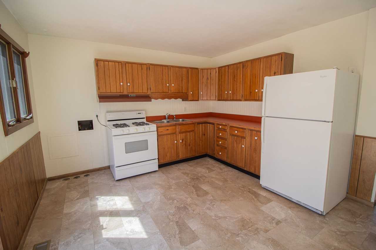 31 Mildred Ln - Photo 4 of 16
