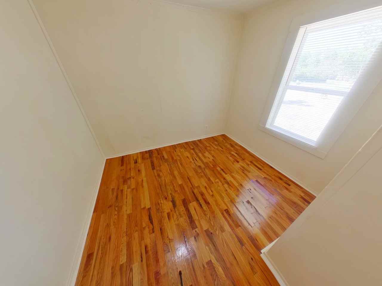 3130 S Davidson St - Photo 4 of 6