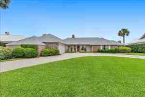 featured image of 16 La Vista Dr