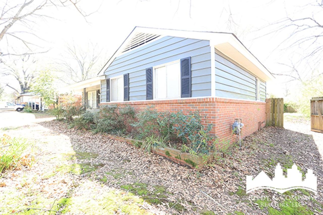 1555 Staunton Dr - Photo 2 of 17