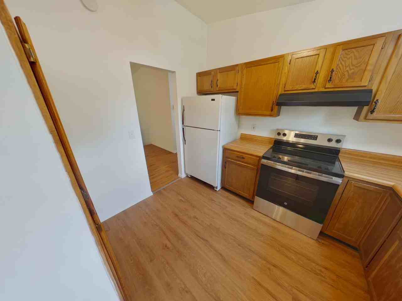 4027 Danbury St - Photo 7 of 23