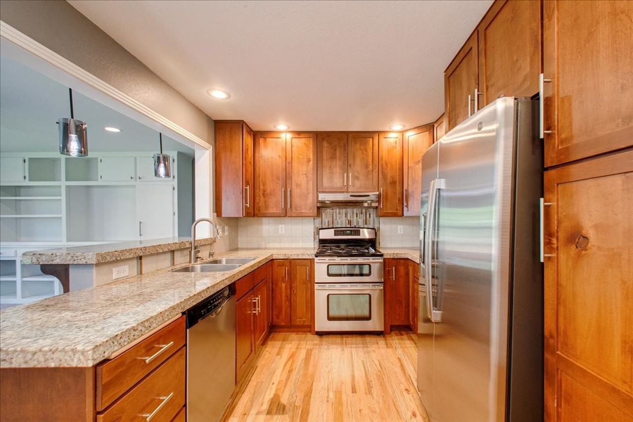 2215 N 23rd St - Photo 6 of 22