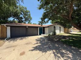 featured image of 501 W Voelter Ave