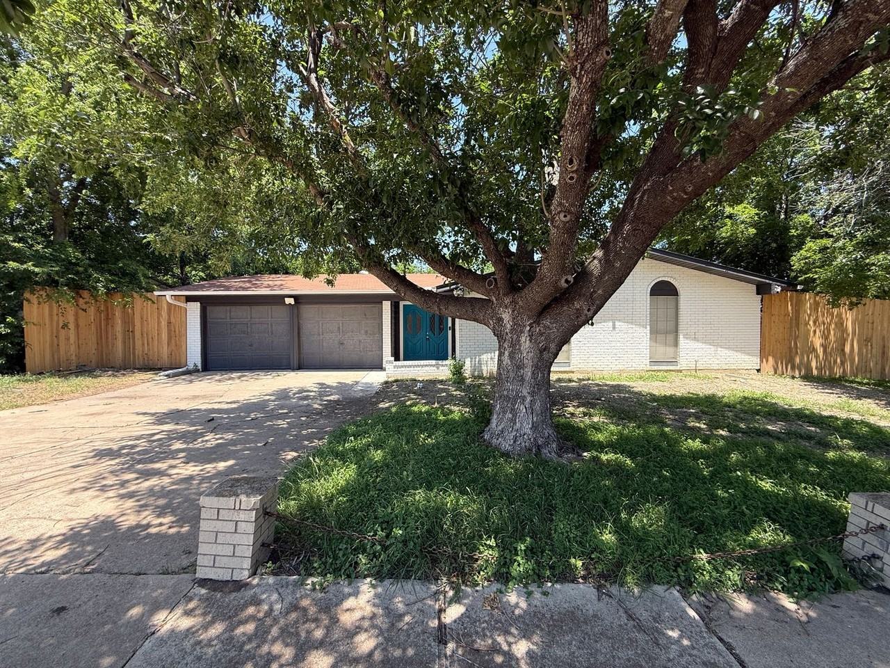 501 W Voelter Ave - Photo 2 of 28