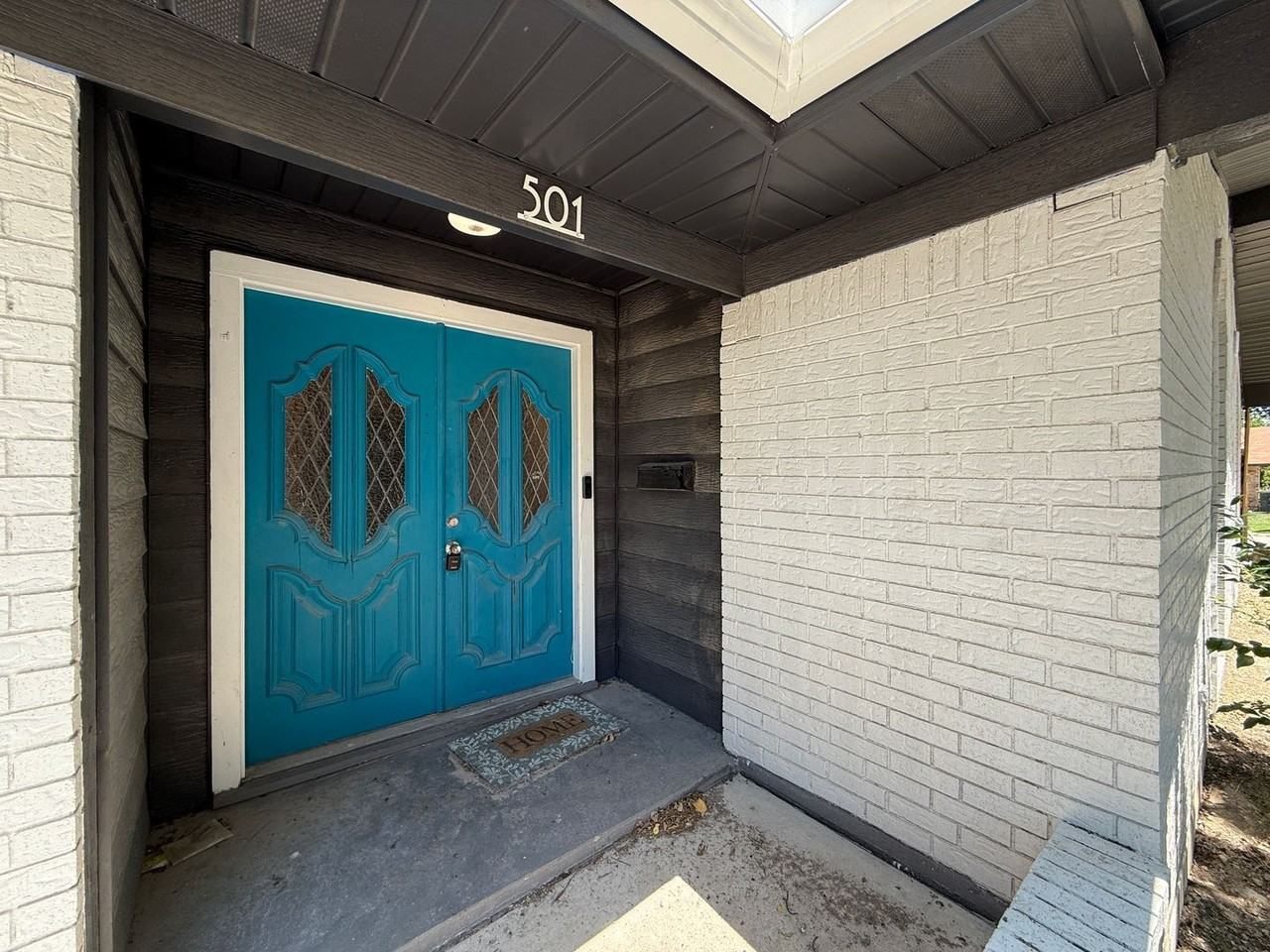 501 W Voelter Ave - Photo 3 of 28