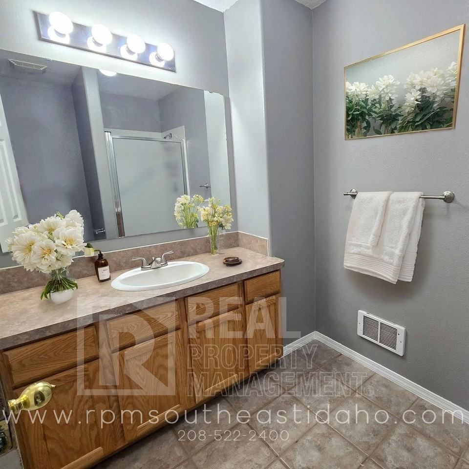 2803 E Chasewood Dr - Photo 5 of 37