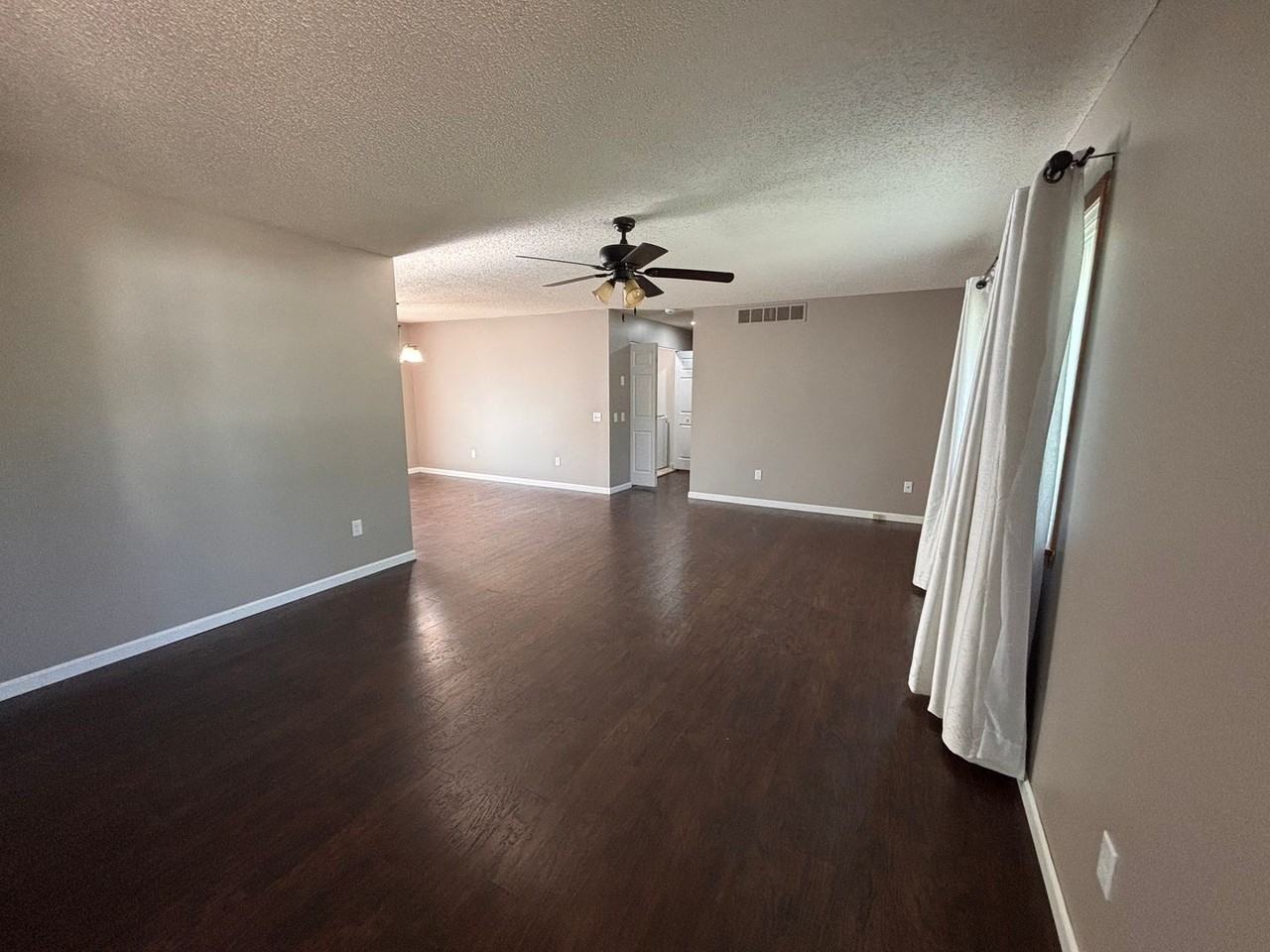 910 Walnut St - Photo 2 of 16