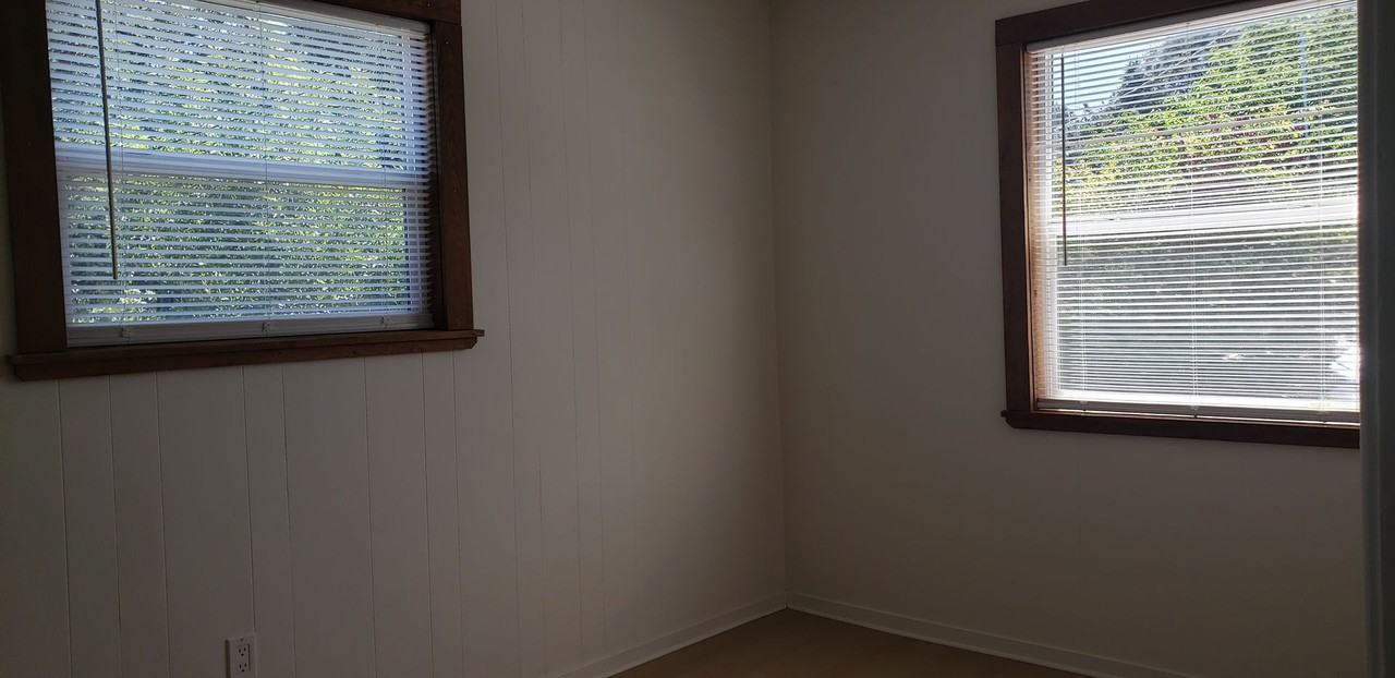 14984 Putnam Ln - Photo 6 of 25