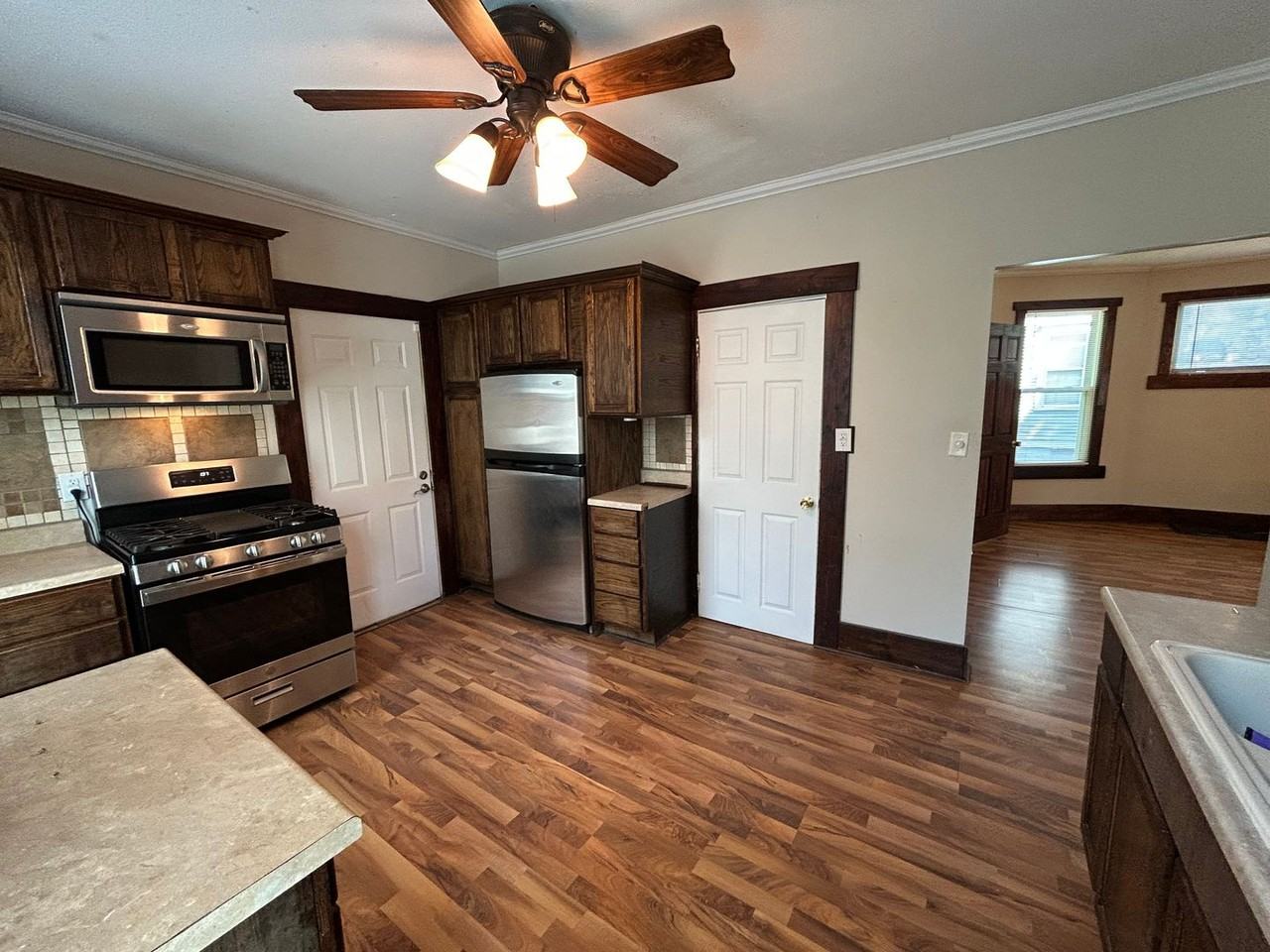 1306 N 45th St - Photo 2 of 26