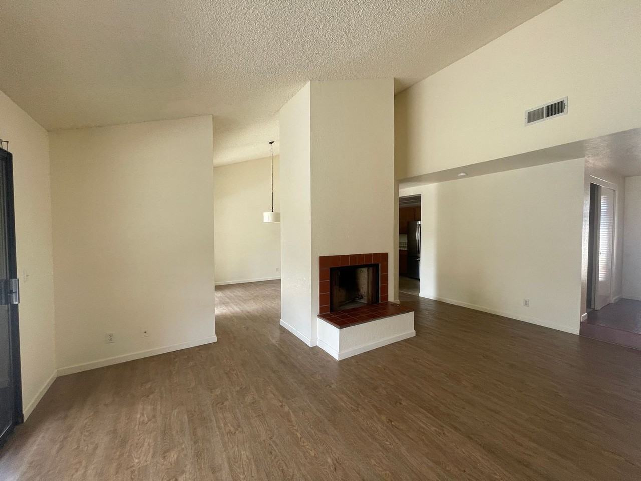 346 Oliver Rd - Photo 3 of 17