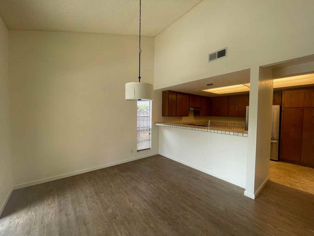346 Oliver Rd - Photo 6 of 17