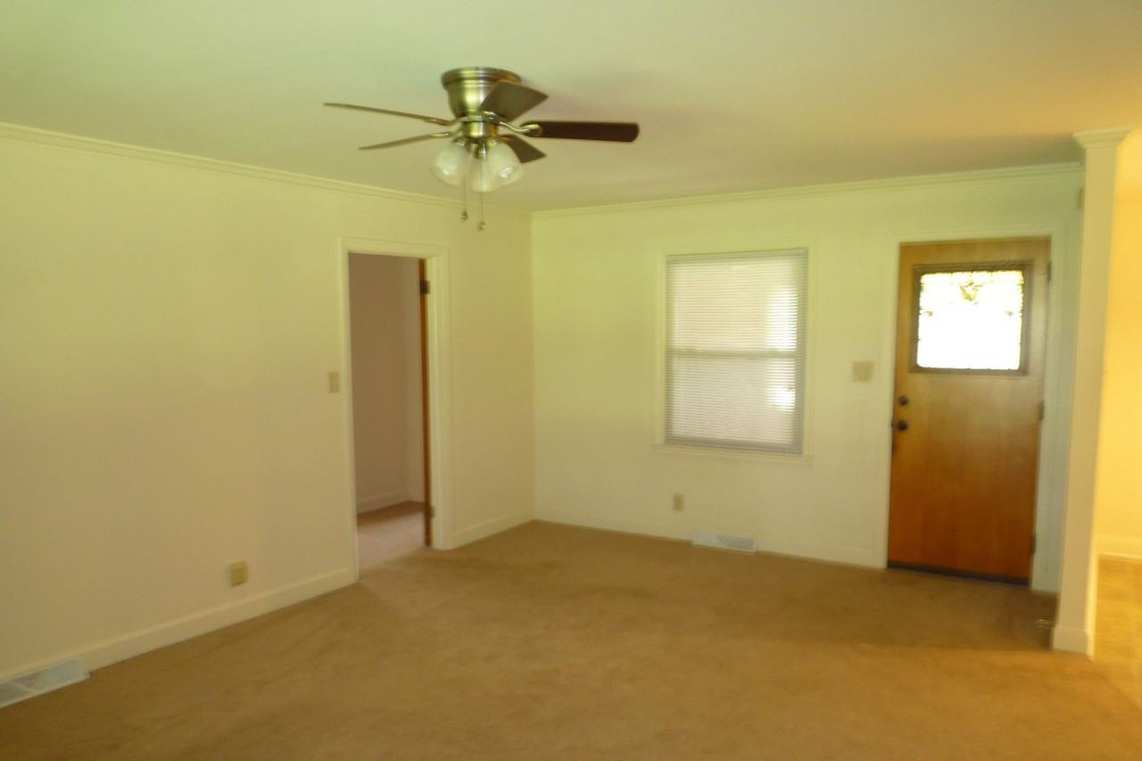 3325 Belk Mill Rd - Photo 2 of 14