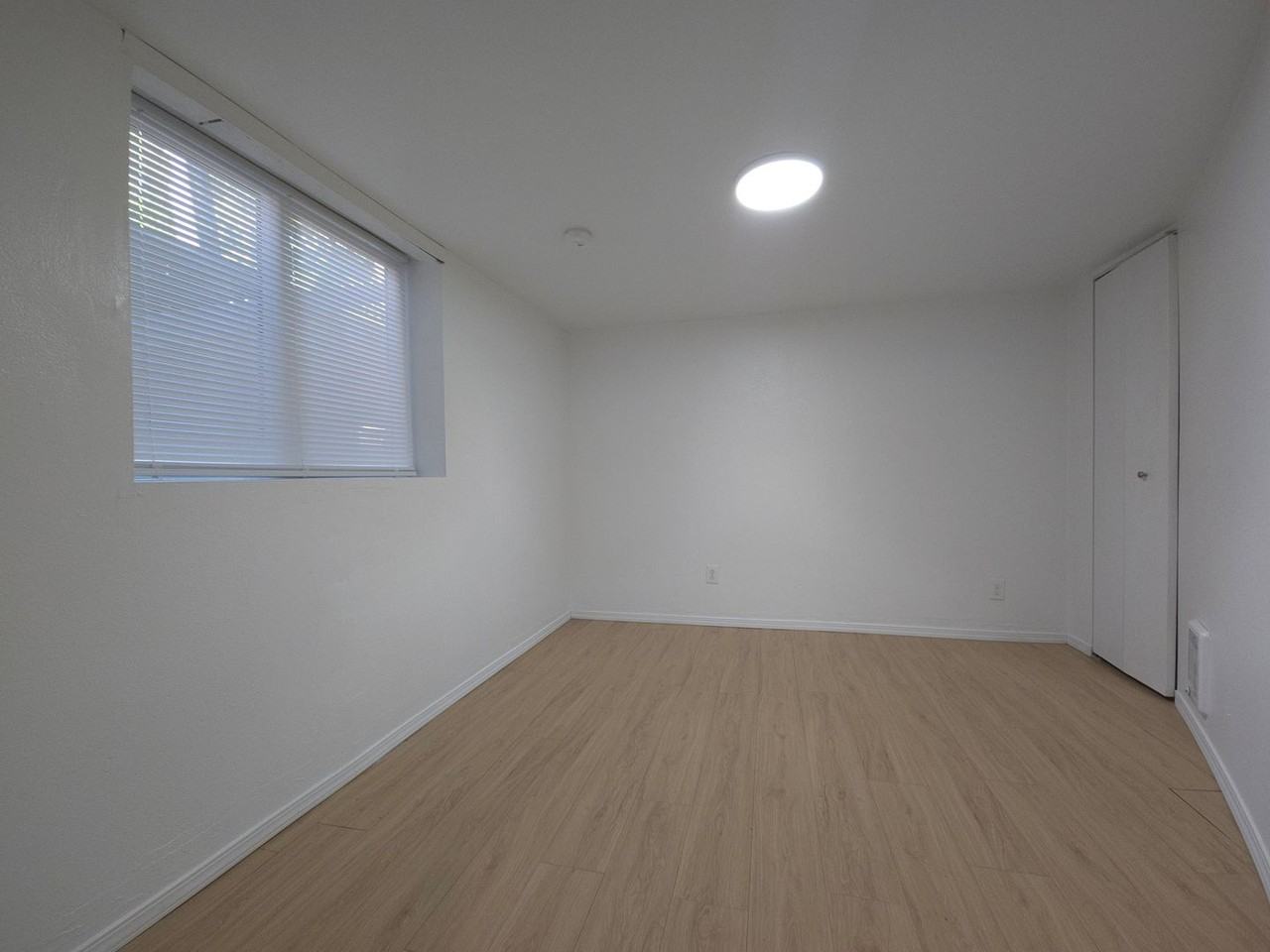 111 E Homestead Ave - Photo 3 of 12