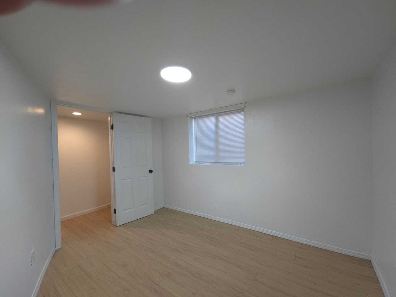 111 E Homestead Ave - Photo 4 of 12