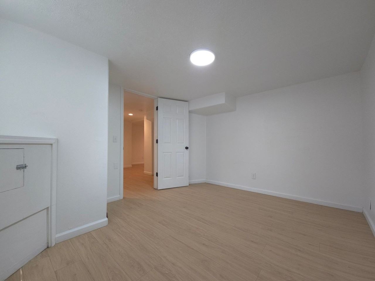 111 E Homestead Ave - Photo 6 of 12