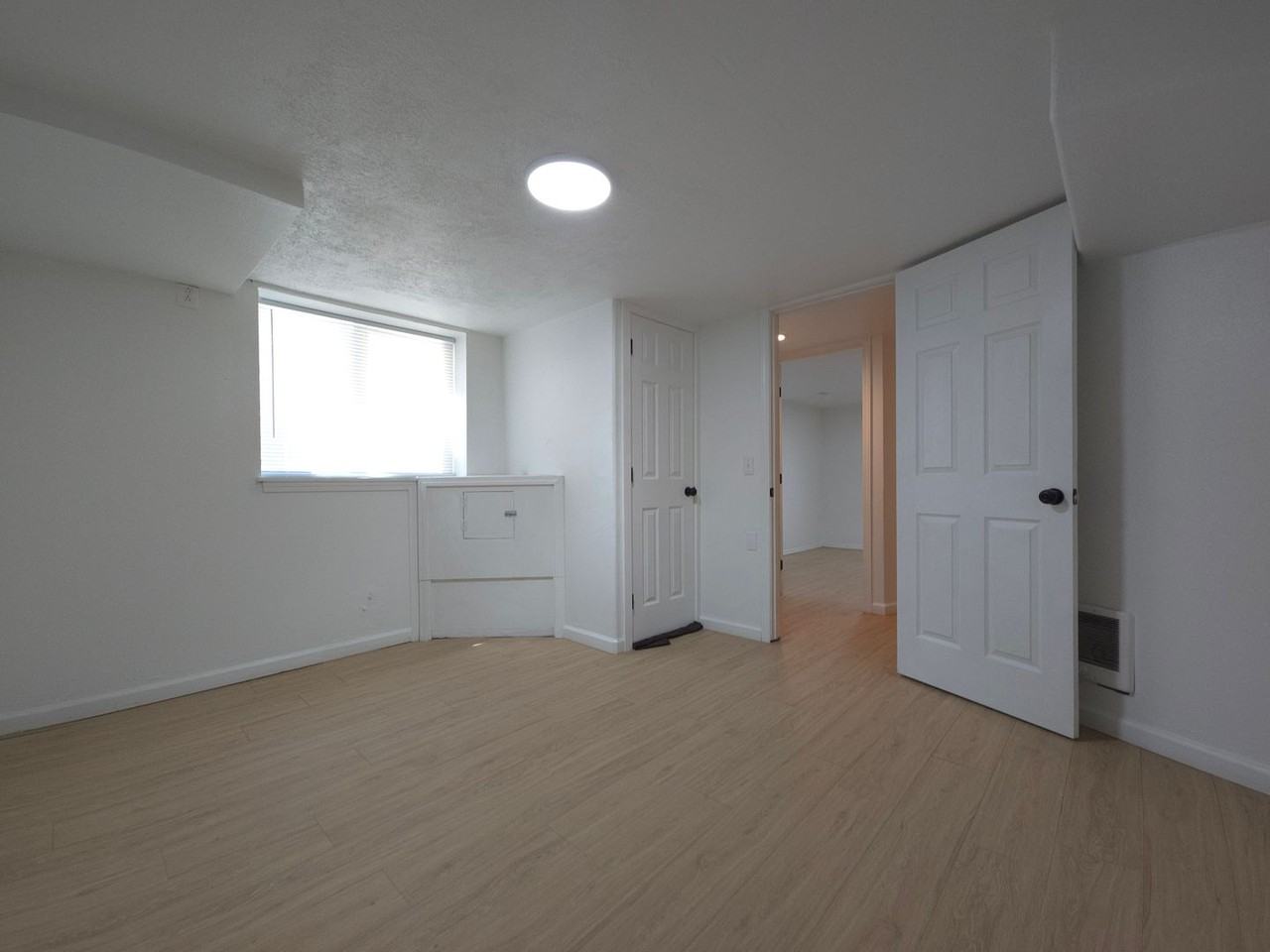 111 E Homestead Ave - Photo 7 of 12