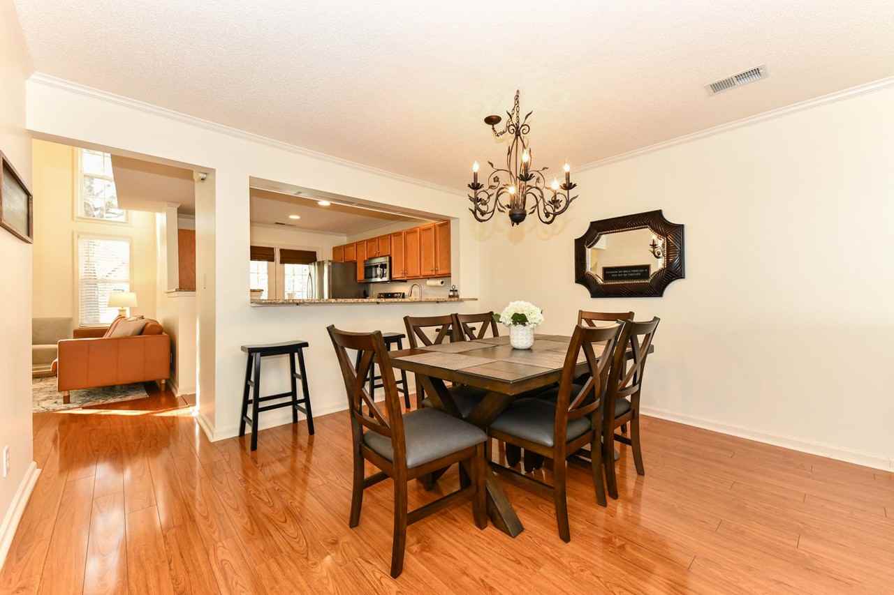 5625 Fellowship Dr - Photo 5 of 37