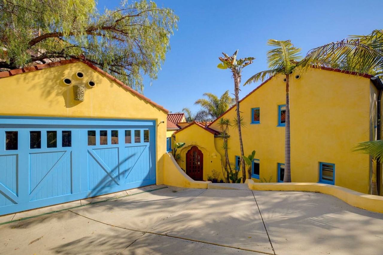 4778 Cromwell Ave - Photo 4 of 38