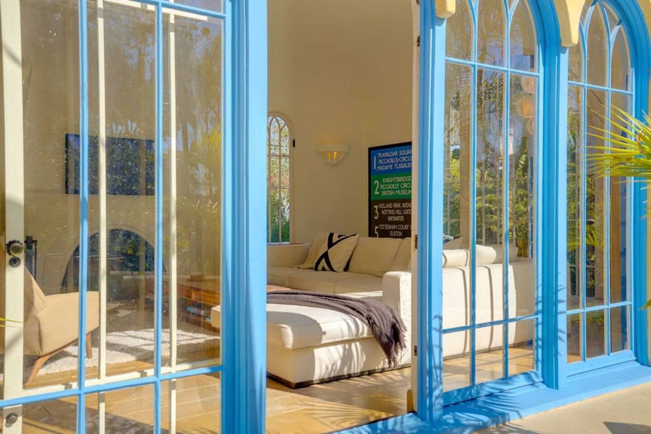 4778 Cromwell Ave - Photo 7 of 38