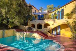 featured image of 4778 Cromwell Ave