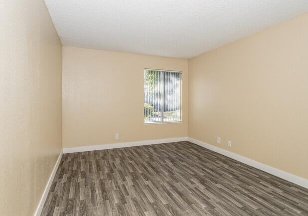 3300 Parkside Dr - Photo 3 of 28