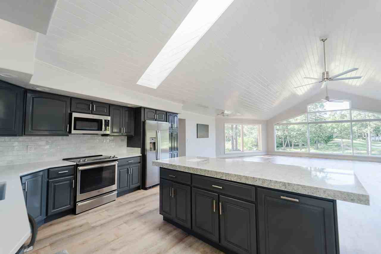11 Loyola Way - Photo 4 of 37