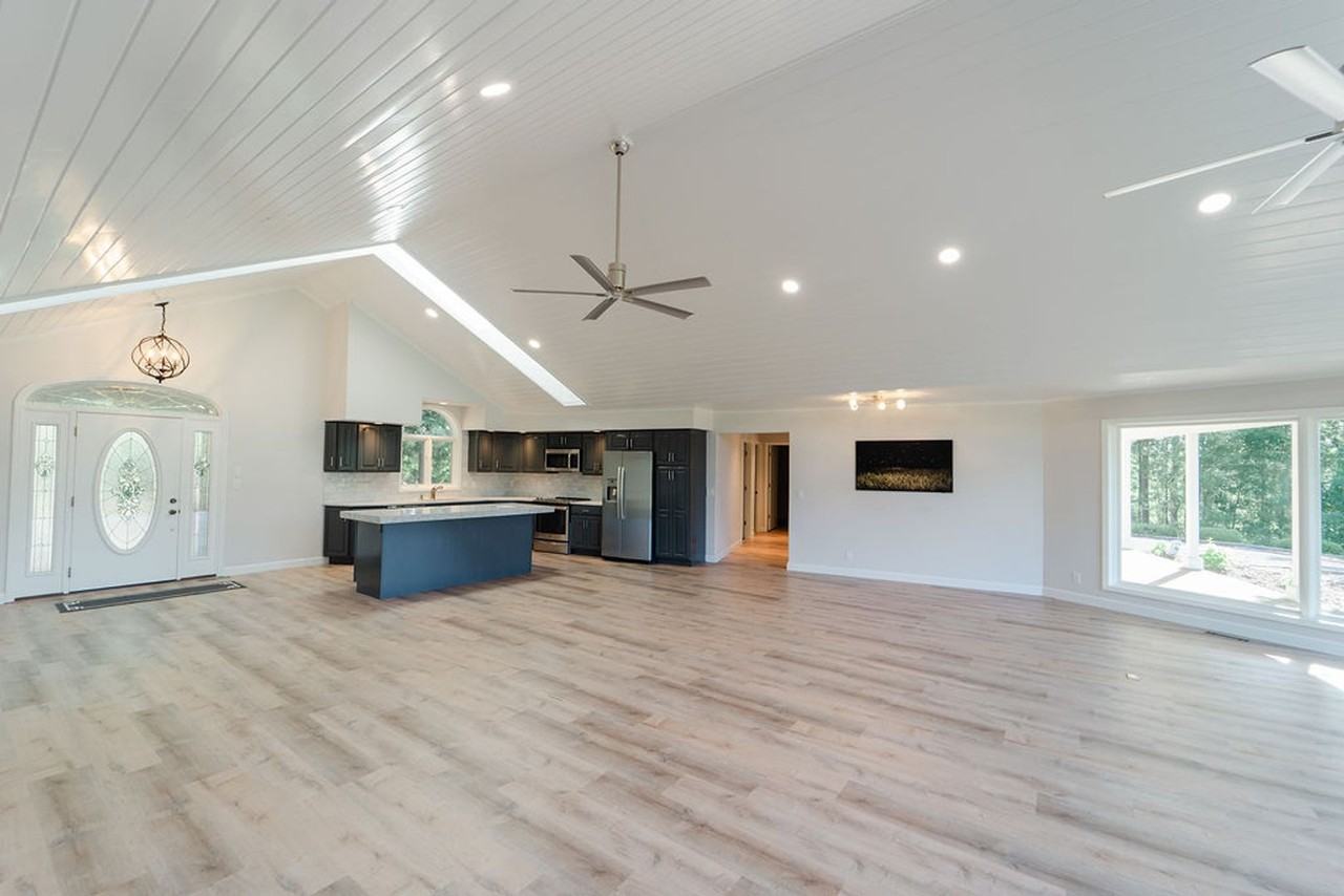 11 Loyola Way - Photo 7 of 37