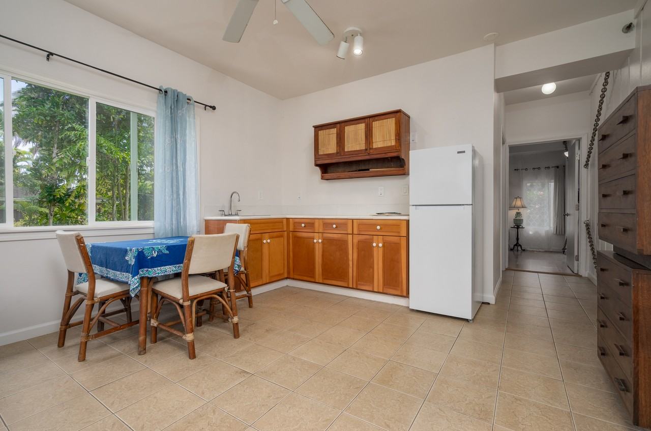 260 Kaiulani Street - Photo 2 of 8