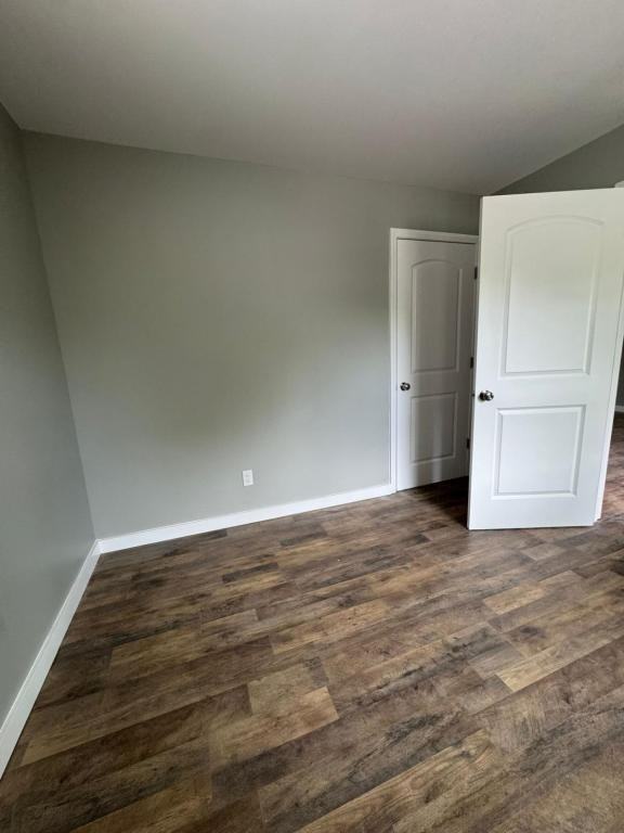 220 Fisk Ave - Photo 4 of 11