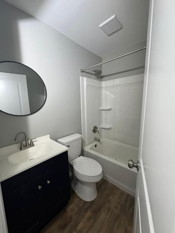 220 Fisk Ave - Photo 7 of 11