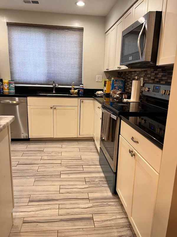 7134 Ora Glen Ct - Photo 3 of 31